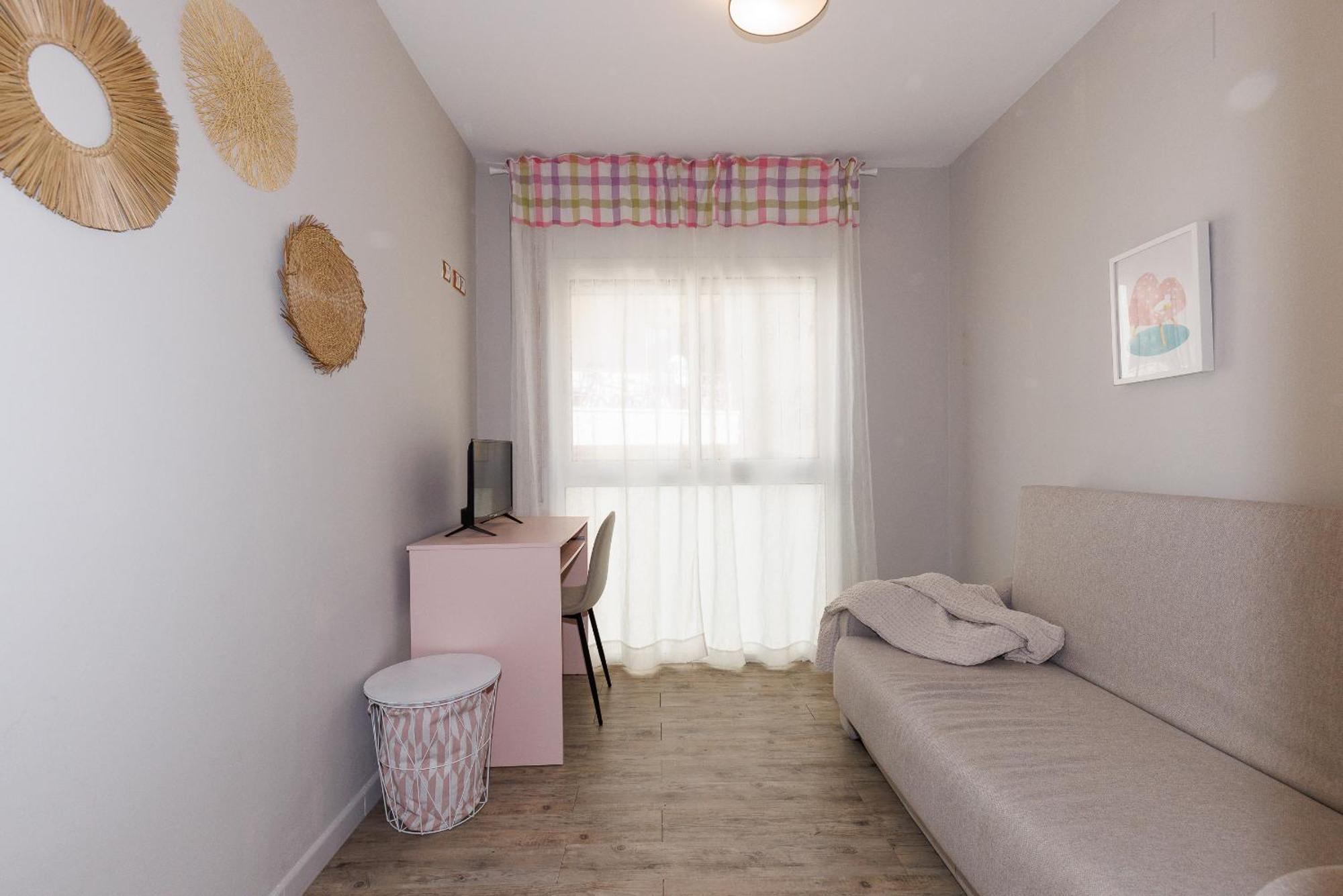 סאלו Uhc Els Pins Apartments מראה חיצוני תמונה