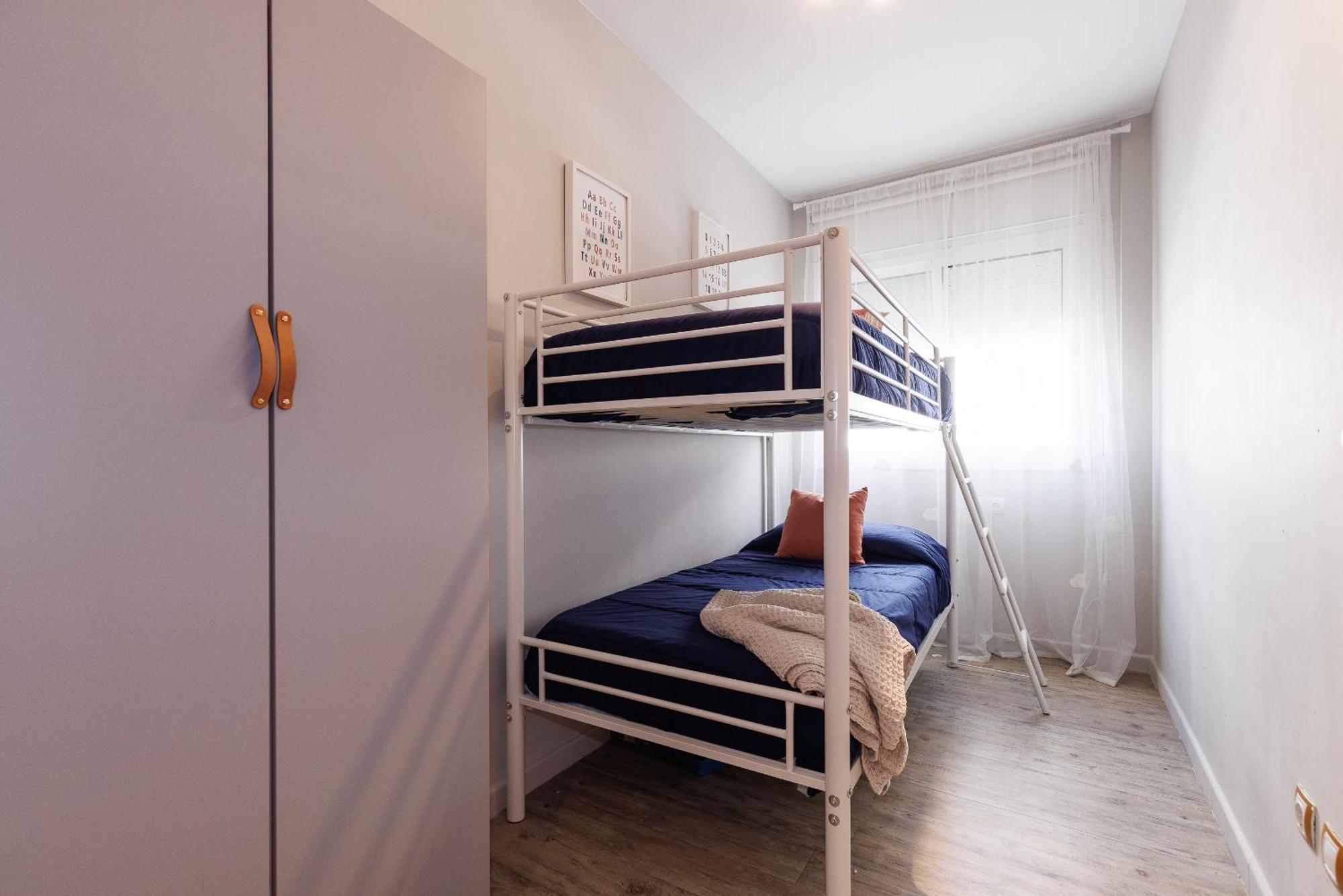 סאלו Uhc Els Pins Apartments מראה חיצוני תמונה