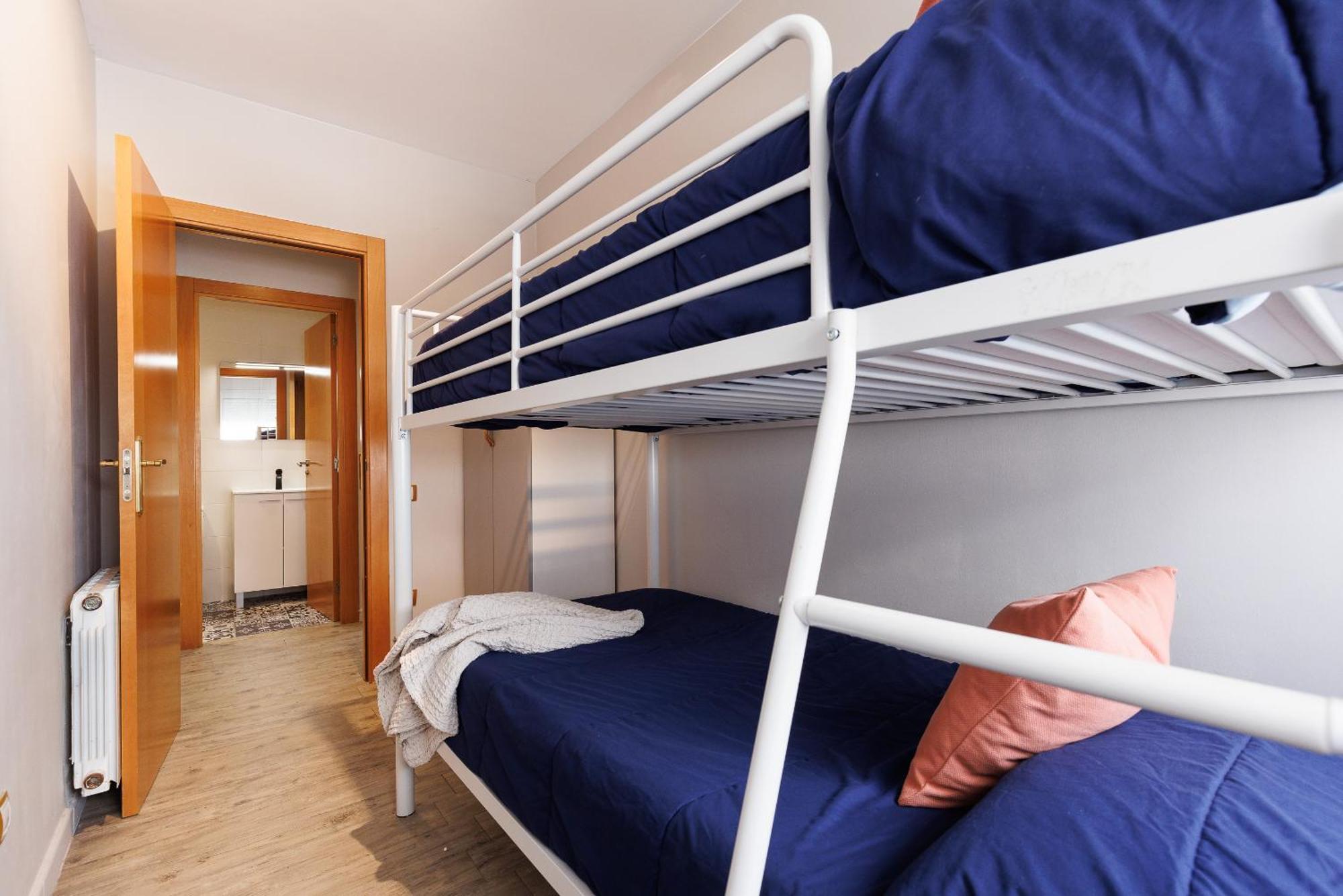 סאלו Uhc Els Pins Apartments מראה חיצוני תמונה
